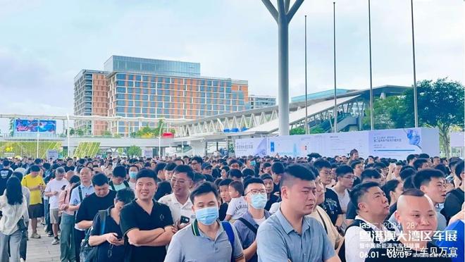 进取创新 迭代升级-2024粤港澳大湾区车展以科技Alpha展全新起航(图4) 进取创新 迭代升级-2024粤港澳大湾区车展以科技Alpha展全新起航(图4)