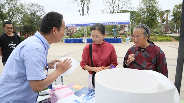 60余项创新成果亮相云南省科技活动周开幕式 邀您共享科技魅力(图5) 60余项创新成果亮相云南省科技活动周开幕式 邀您共享科技魅力(图5)