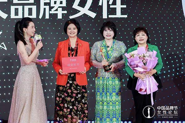 2024中国十大品牌女性 王雪莲：创新先行“丽智”标兵(图2)