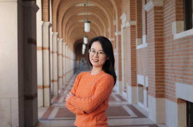 科学家用AI造材料只需23个初始数据就能合成7种荧光碳量子点并能精确控制发光机制(图1) 科学家用AI造材料只需23个初始数据就能合成7种荧光碳量子点并能精确控制发光机制(图1)